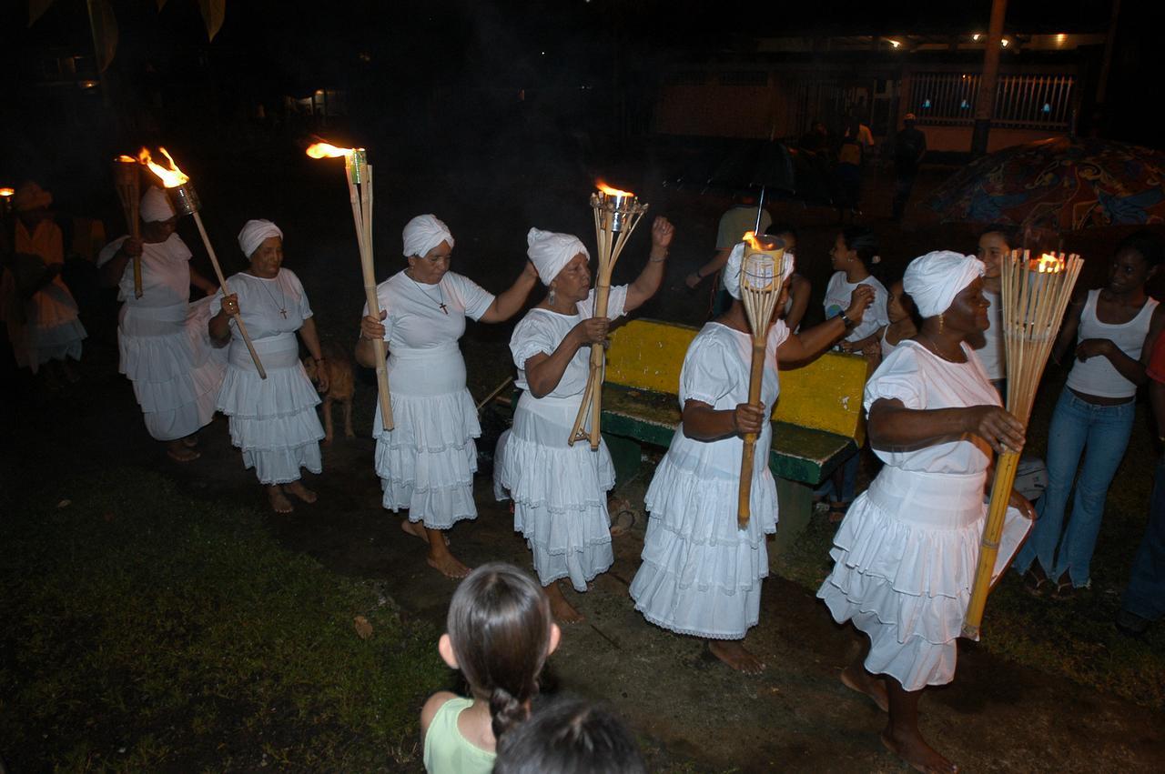 Posada Turistica Rocas De Cabo Marzo Bahia Solano Esterno foto